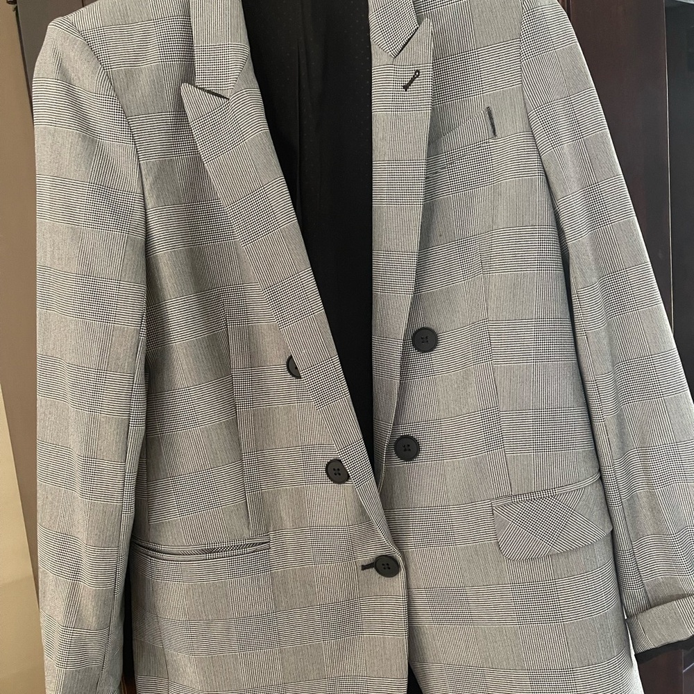 Express Blazer - Picture 2 of 8